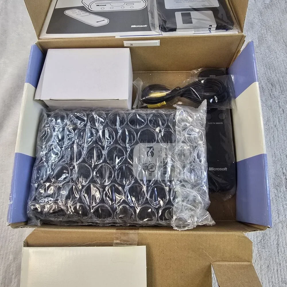 Microsoft TV Photo Viewer X08-22497 With Software Floppy Vintage In Original Box